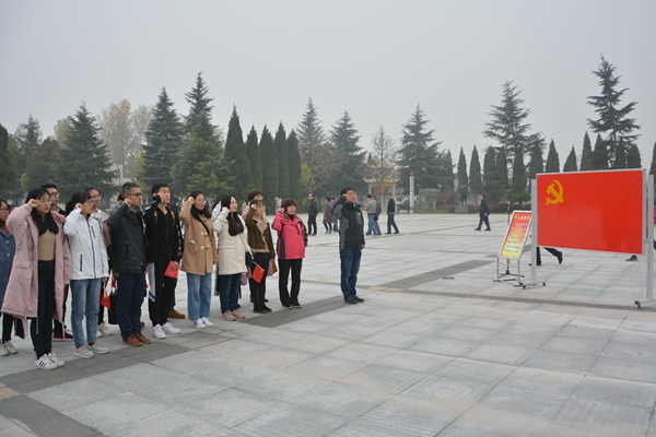 fe61aa9cb16e4aaab5953d1e520b3164.jpg